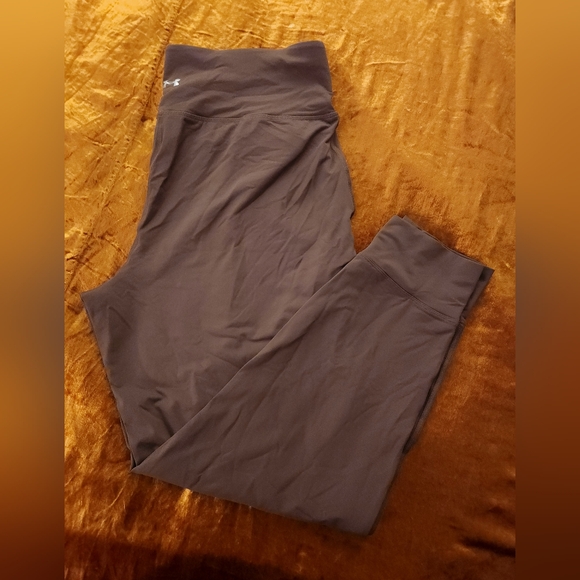 Under Armour Meridian Legging - Picture 15 of 16